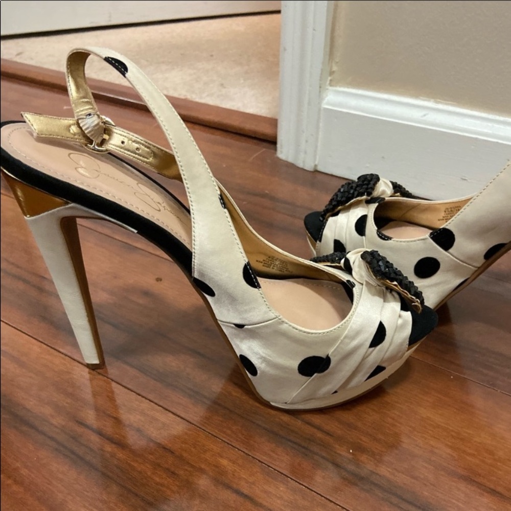 Polka dot Jessica Simpson pumps